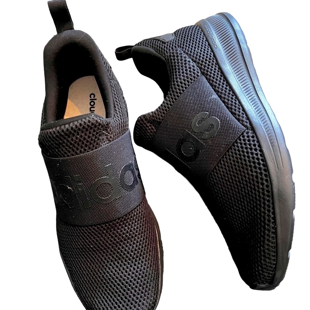 NWOT ADIDAS, Slip On Running Shoe, Men’s 10